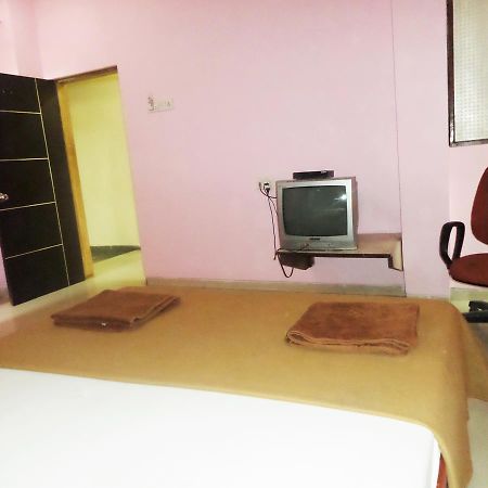 Ashtavinayak Residency Hotel Poona Buitenkant foto